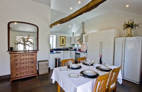 Penela Apartment | Apartment 1: Spacious, fully equipped, open plan living space