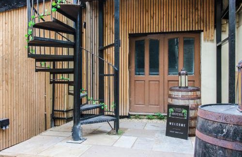 Great Witley Apartment | Apartment 1 The Bridge at Stanford Hotel