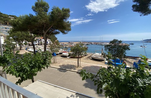 Llafranc Apartment | Apartment 1st line Llafranc beach beautiful views- WIFI