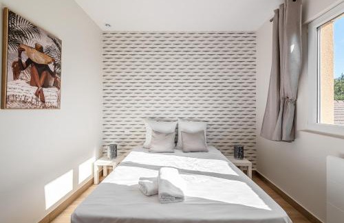 Montry Apartment | Apartment 2 bedroomed Lena Montry