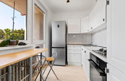 Ruzinov Apartment | Apartment 20 minutes from city center w Netflix, Coffee or Tea & Parking