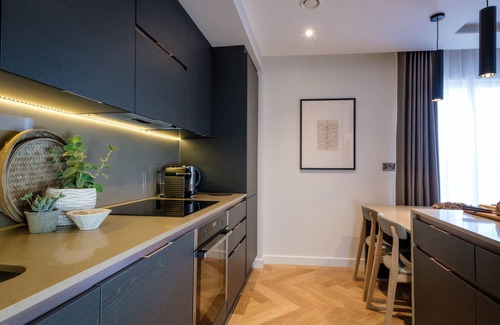 York Cottage | Apartment 21 Hudson Quarter Luxury Apartments - sleeps 4 guests in 2 bedrooms