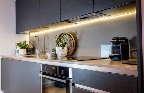 York Cottage | Apartment 21 Hudson Quarter Luxury Apartments - sleeps 4 guests in 2 bedrooms