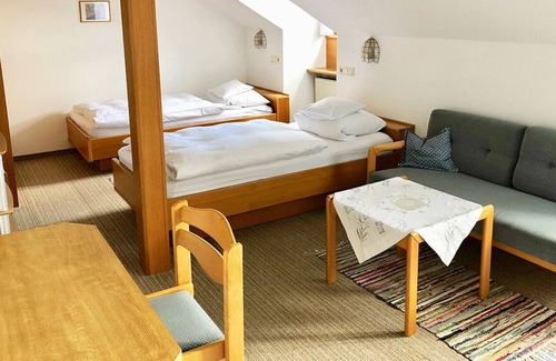 Hartkirchen Apartment | Apartment (30sqm) with free parking and WiFi