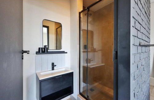 Sandown Apartment | Apartment 4023-stunning views in Sandton