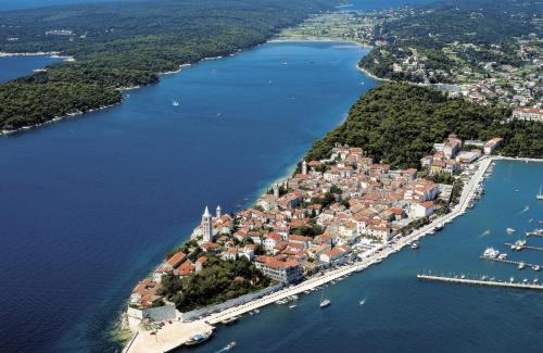 Lopar Apartment | Apartment 696-6 for 2+2 pers. in Lopar