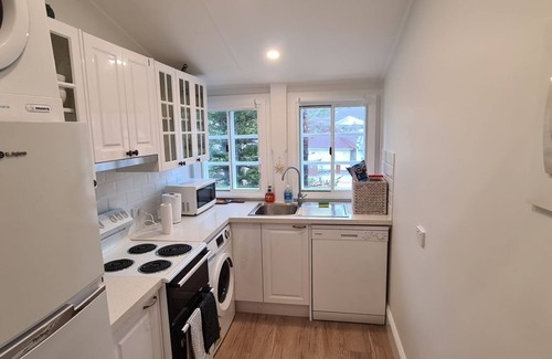 Narrabeen Apartment | Apartment 9 - The Coachhouse