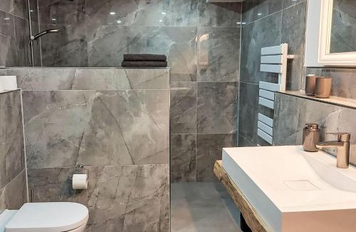 Luegde Apartment | Apartment Am Waldrand by Interhome