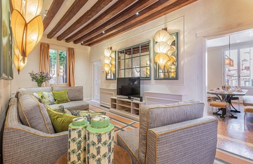 Dorsoduro Villa | Apartment Amara - Five Bedroom Villa, Sleeps 10