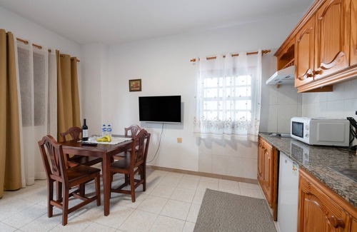 Barlovento Apartment | Apartment 'Apartamento C' with Sea Views, Private Terrace and Wi-Fi