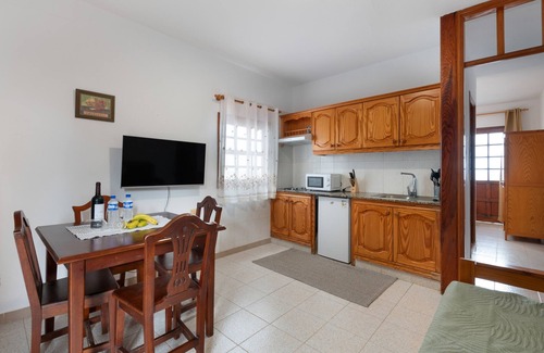 Barlovento Apartment | Apartment 'Apartamento C' with Sea Views, Private Terrace and Wi-Fi
