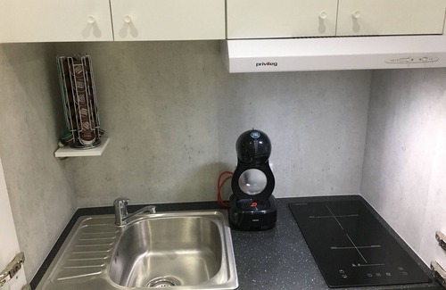 Leverkusen Apartment | Apartment-Apartment-Private Bathroom-Garden view-Zimmer 103