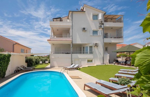 Vodice Apartment | Apartment Arausa with Pool V