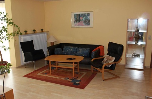 Canet Apartment | Apartment At Grüns - Apartment