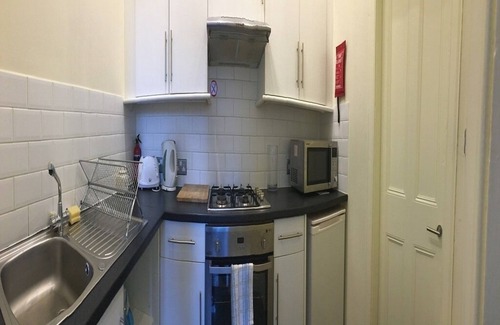 Tollcross Apartment | Apartment at Menzies Apartment