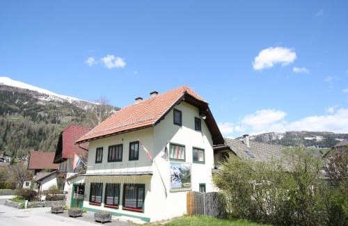 Sankt Michael im Lungau Apartment | Apartment in St Michael near Ski Slopes