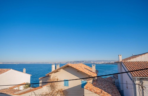 Montredon Apartment | Apartment at the gateway to the calanques. Madrague de Montredon district