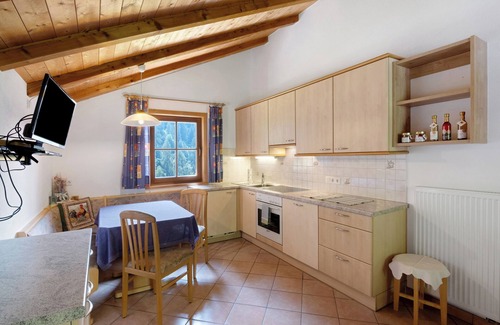 Senales Apartment | Apartment 'Ausser Brugghof Birgit' with Mountain View, Shared Garden and Wi-Fi