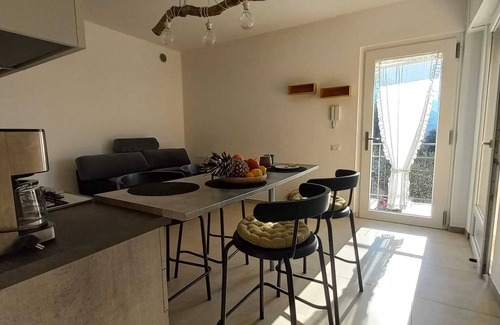 Malcesine Apartment | Apartment 'Bassinel 2' with Lake View, Private Terrace and Wi-Fi