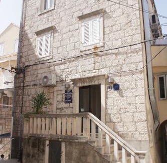 Cove Tri Zala (Zrnovo) Apartment | Apartment Biline Center