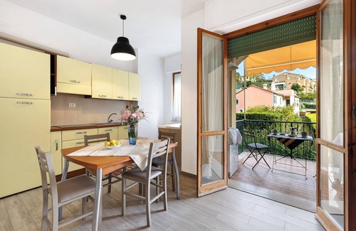 Finalborgo Apartment | Apartment Bilocale sul Borgo with Balconies & Wi-Fi