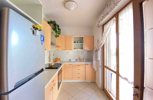 Grottammare Apartment | Apartment 'Bright 300 M From Sea' with Private Terrace