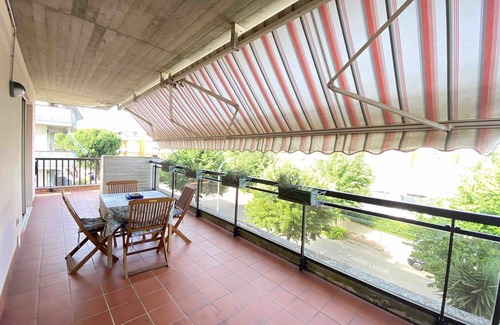 Grottammare Apartment | Apartment 'Bright 300 M From Sea' with Private Terrace