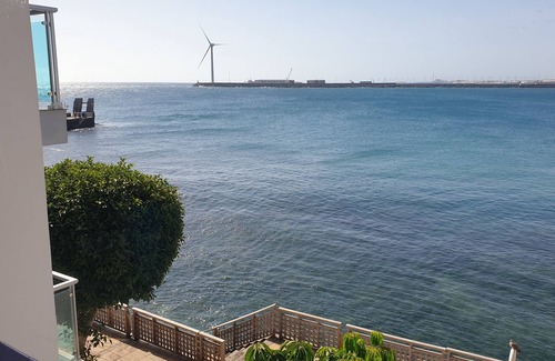 Playa de Arinaga Condo | Apartment BrisaMarCanarias 1st line Sea wifi/Sat Solarium 3 room 2bathroom Views
