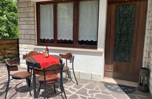 Forno di Zoldo Apartment | Apartment 'Bruna' with Mountain View, Private Terrace and Wi-Fi