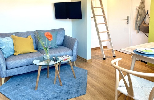 Koenigsberg in Bayern Apartment | Apartment 'Burgblick' with Mountain View and Wi-Fi