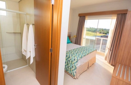 Caldas Novas Apartment | Apartment by Lake Corumbá and near Kawana Park