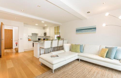 Treyarnon Apartment | Apartment by the beach, sea views