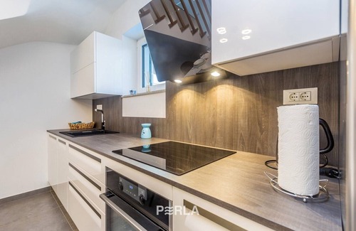 Nerezine Apartment | Apartment CALYPSO with large heated pool 50m2 and pleasant terrace