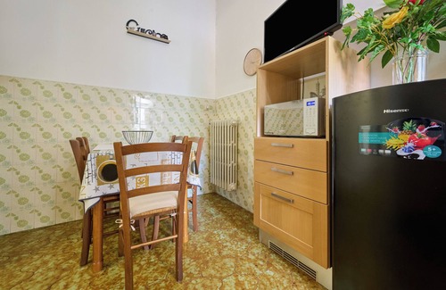 Massa Marittima Apartment | Apartment 'Carmelita' with Balcony and Wi-Fi