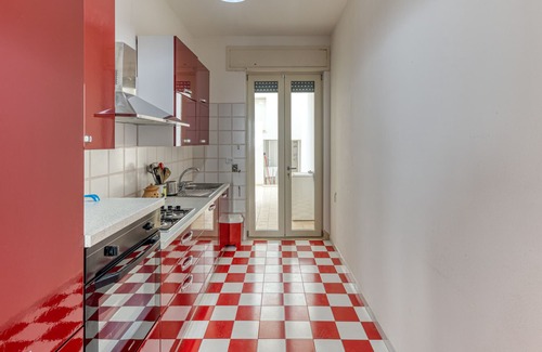 Marina di Andrano Apartment | Apartment 'Casa Vacanze Le Carrube' with Sea View, Private Terrace and Air Conditioning