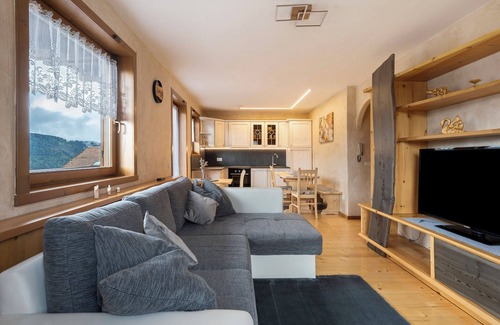 Cavalese Apartment | Apartment 'Casa Elisabeth' with Mountain View, Shared Garden and Balcony