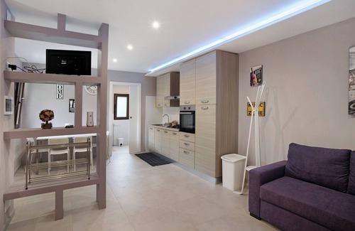 Castelbianco Apartment | Apartment "Casa Gina" with Mountain View, Private Garden & Wi-Fi