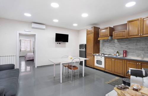 Mount Vesuvius - Pompei Apartment | Apartment "Casa Davide" with Shared Terrace & Wi-Fi