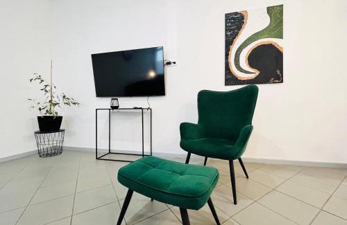 Dortmund Apartment | Apartment Central 10D 55qm Wi-Fi free Parking calm back house