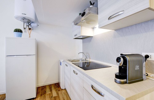 Sirmione Apartment | Apartment Cesare, in the heart of Sirmione, a stone's throw from the thermal baths