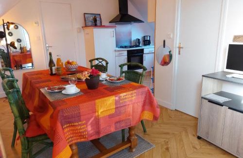 Plougonvelin Apartment | Apartment Chez Cathy by Interhome