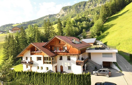 La Valle Apartment | Apartment "Ciasa Mirio Sass" with Mountain View, Wi-Fi & Garden