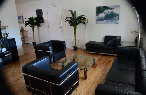 East Palo Alto Apartment | Apartment close to Stanford, Faceb00k, G00gle with fast Internet