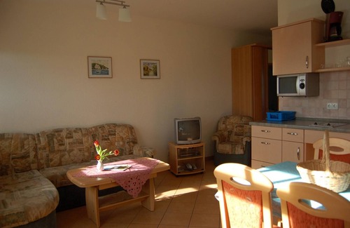 Putbus Apartment | Apartment-Comfort-Mobility bath-Terrace