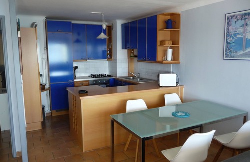 Sanary-sur-Mer Apartment | Apartment corniche des Baux Sanary sur mer, panoramic sea view, garage.