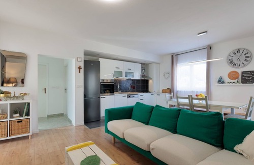 Maslenica Apartment | Apartment Diva by Interhome
