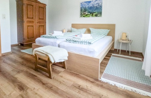 Stein Apartment | Apartment 'Grüntenglück' with Mountain View, Balcony and Wi-Fi