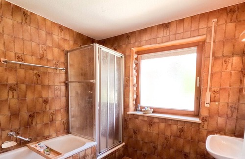 Stein Apartment | Apartment 'Grüntenglück' with Mountain View, Balcony and Wi-Fi