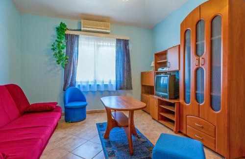 Cesarica Apartment | Apartment Delfin-9 by Interhome