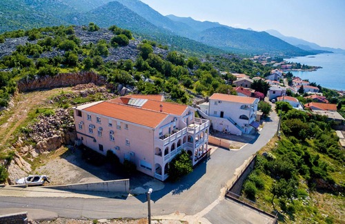 Cesarica Apartment | Apartment Delfin by Interhome